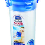 בקבוק עם מיקסר לשייק עם פיה 690 מ"ל Lock&Lock מיועד להכנת שייקים. קוטר: 10.1 ס"מ. גובה: 20.7 ס"מ דגם 934N