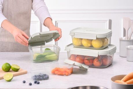 סט 5 קופסאות אחסון 'בבושקה' מסדרת נסטופיה NESTOPIA- Lock&Lock